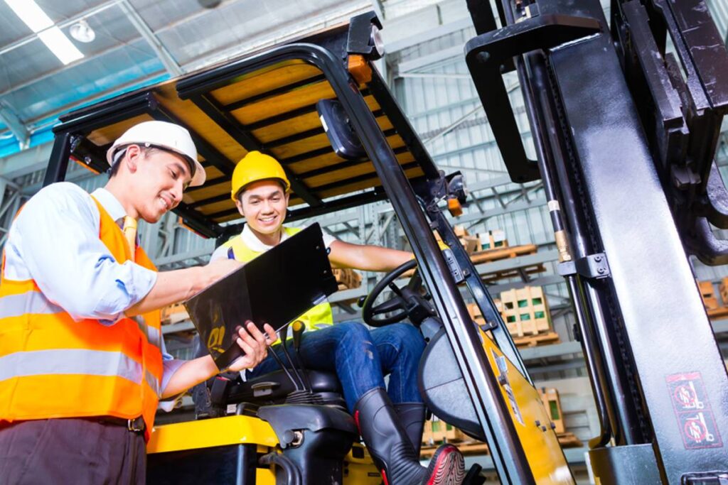 Benefits of Regular Forklift Refresher Courses